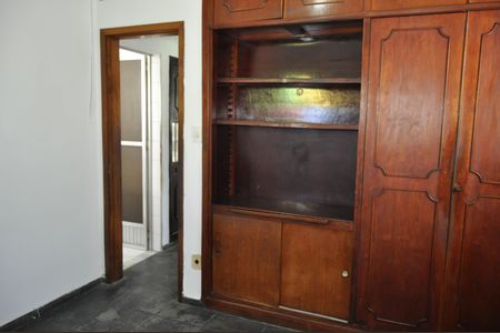 Casa à venda com 211m², 4 quartos e 1 vagaQuarto