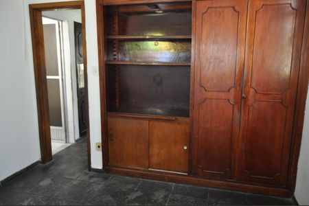 Casa à venda com 211m², 4 quartos e 1 vagaQuarto