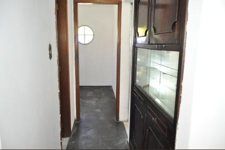Casa à venda com 211m², 4 quartos e 1 vagaCorredor