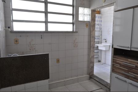Casa à venda com 211m², 4 quartos e 1 vagaCozinha