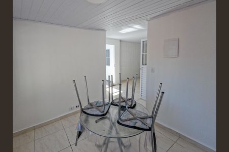Casa à venda com 300m², 5 quartos e 4 vagasSala