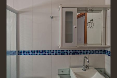 Casa à venda com 300m², 5 quartos e 4 vagasBanheiro quarto 5