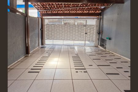 Casa à venda com 300m², 5 quartos e 4 vagasGaragem