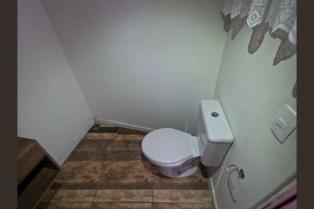 Casa à venda com 300m², 5 quartos e 4 vagasBanheiro 3