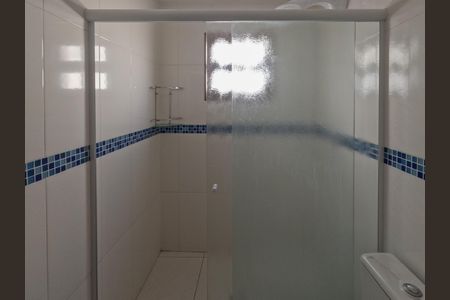 Casa à venda com 300m², 5 quartos e 4 vagasBanheiro quarto 5