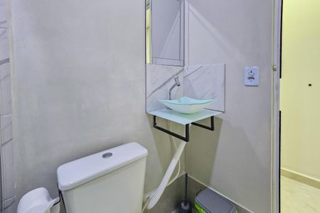 Studio para alugar com 36m², 1 quarto e sem vaga Studio para alugar com 36m², 1 quarto e sem vagaBanheiro