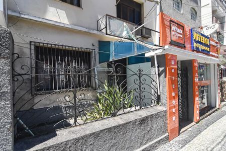 Casa à venda com 120m², 4 quartos e 1 vagaFachada 