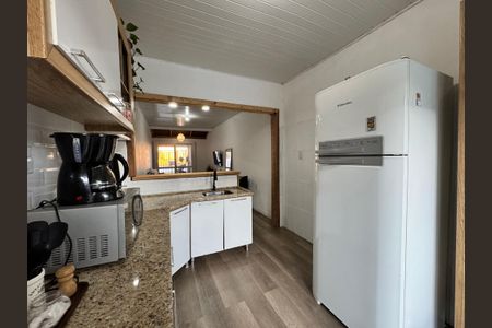 Casa à venda com 180m², 2 quartos e 2 vagasCozinha