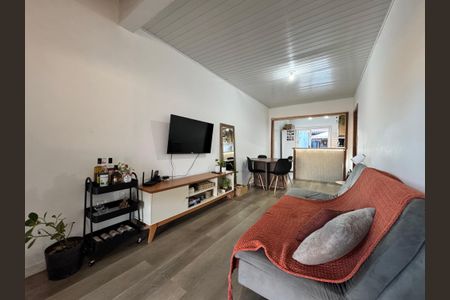 Casa à venda com 180m², 2 quartos e 2 vagasSala