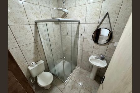 Casa à venda com 180m², 2 quartos e 2 vagasBanheiro