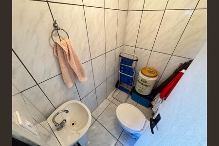 Casa à venda com 180m², 2 quartos e 2 vagasÁrea Gourmet - Banheiro