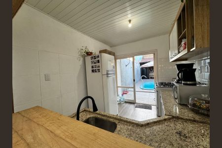 Casa à venda com 180m², 2 quartos e 2 vagasCozinha