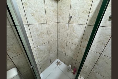 Casa à venda com 180m², 2 quartos e 2 vagasBanheiro