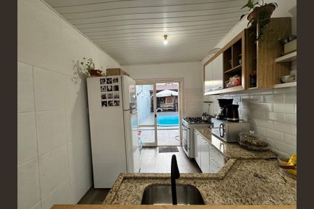 Casa à venda com 180m², 2 quartos e 2 vagasCozinha