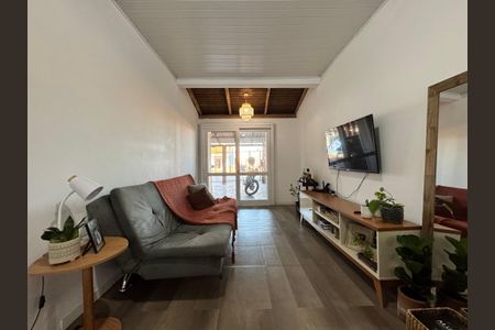 Casa à venda com 180m², 2 quartos e 2 vagasSala