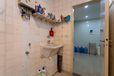 Apartamento à venda com 110m², 3 quartos e 1 vagaÁrea de Serviço
