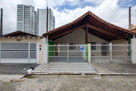Casa para alugar com 270m², 2 quartos e 2 vagasFachada