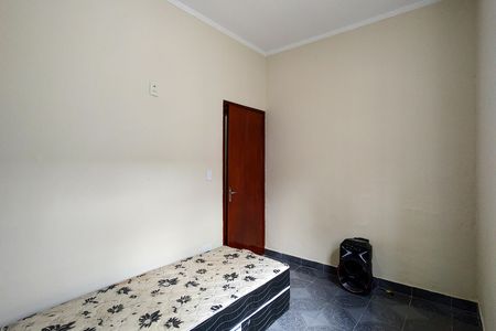 Casa para alugar com 270m², 2 quartos e 2 vagasQuarto