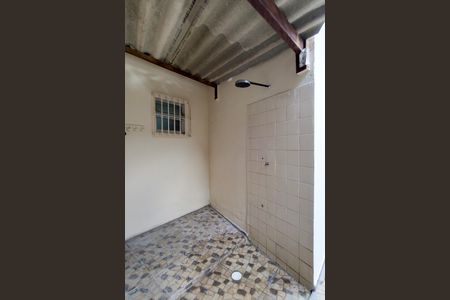 Casa para alugar com 270m², 2 quartos e 2 vagasDucha