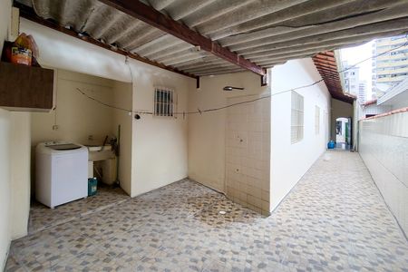 Casa para alugar com 270m², 2 quartos e 2 vagasQuintal