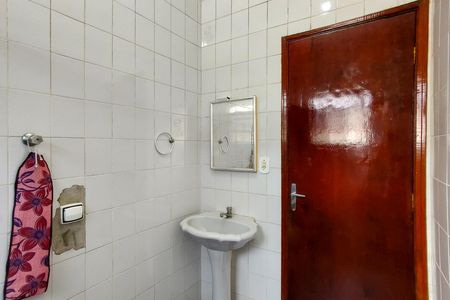 Casa para alugar com 270m², 2 quartos e 2 vagasBanheiro