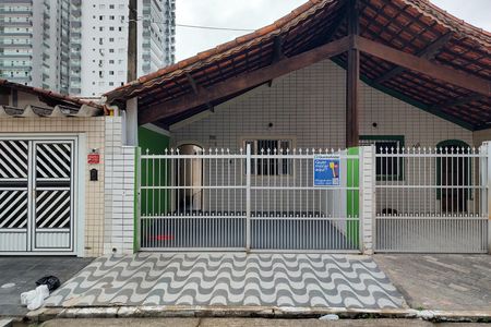 Casa para alugar com 270m², 2 quartos e 2 vagasFachada