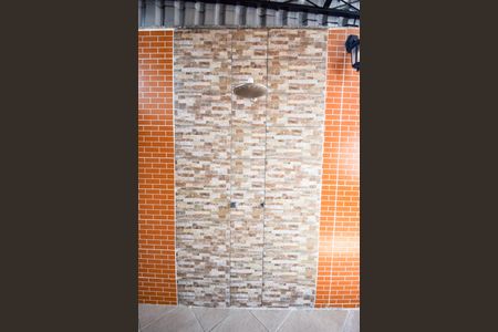 Casa de condomínio à venda com 160m², 3 quartos e sem vaga Casa de condomínio à venda com 160m², 3 quartos e sem vagaChuveirão