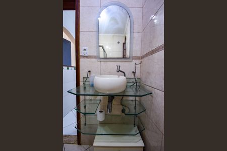 Casa de condomínio à venda com 160m², 3 quartos e sem vaga Casa de condomínio à venda com 160m², 3 quartos e sem vagaBanheiro Social