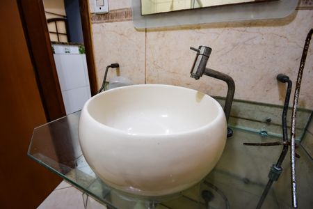 Casa de condomínio à venda com 160m², 3 quartos e sem vaga Casa de condomínio à venda com 160m², 3 quartos e sem vagaBanheiro Social