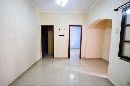 Casa de condomínio à venda com 160m², 3 quartos e sem vaga Casa de condomínio à venda com 160m², 3 quartos e sem vagaSala