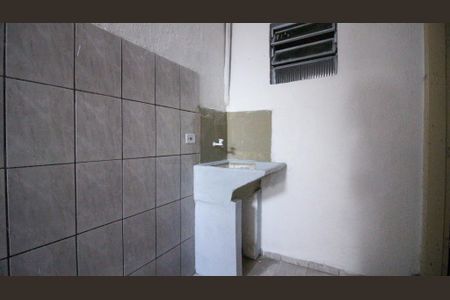 Casa para alugar com 30m², 1 quarto e sem vagaÁrea de Serviço