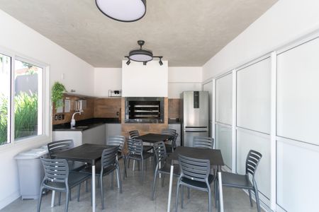 Apartamento para alugar com 115m², 2 quartos e 1 vagaÁrea comum - Salão de festas