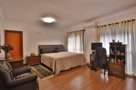 Apartamento à venda com 220m², 3 quartos e 3 vagasQuarto 1