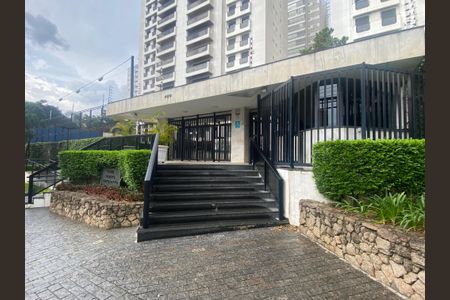 Apartamento à venda com 220m², 3 quartos e 3 vagasFachada