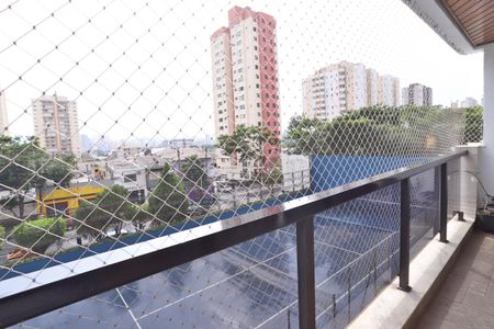 Apartamento à venda com 220m², 3 quartos e 3 vagasSacada