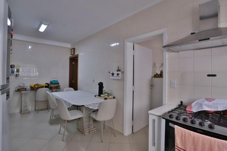 Apartamento à venda com 220m², 3 quartos e 3 vagasCozinha