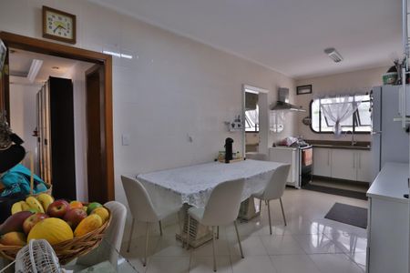 Apartamento à venda com 220m², 3 quartos e 3 vagasCozinha