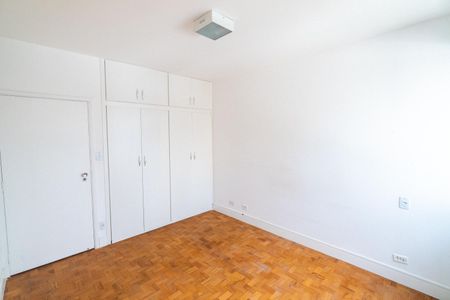 Apartamento à venda com 105m², 3 quartos e 1 vaga Apartamento à venda com 105m², 3 quartos e 1 vagaSuite