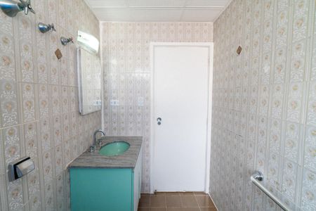 Apartamento à venda com 105m², 3 quartos e 1 vaga Apartamento à venda com 105m², 3 quartos e 1 vagaBanheiro da Suíte