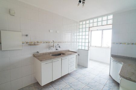 Apartamento à venda com 105m², 3 quartos e 1 vaga Apartamento à venda com 105m², 3 quartos e 1 vagaCozinha