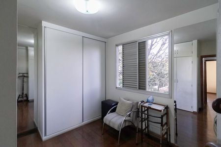 Apartamento à venda com 245m², 4 quartos e 2 vagasCloset da suíte 2