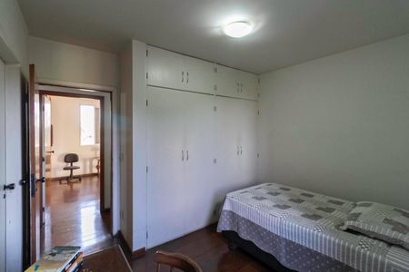 Apartamento à venda com 245m², 4 quartos e 2 vagasSuíte 1