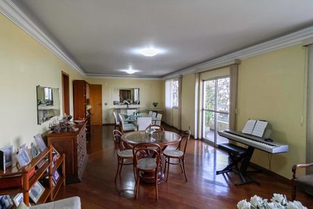 Apartamento à venda com 245m², 4 quartos e 2 vagasSala 1 