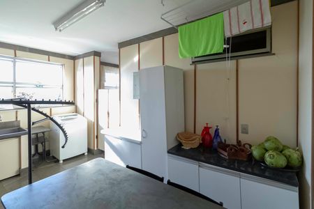 Apartamento à venda com 245m², 4 quartos e 2 vagasÁrea de serviço 