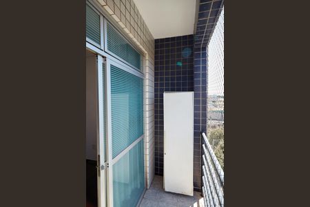 Apartamento à venda com 135m², 3 quartos e 1 vagaVaranda