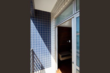 Apartamento à venda com 135m², 3 quartos e 1 vagaVaranda