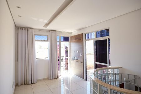 Apartamento à venda com 135m², 3 quartos e 1 vagaÁrea superior