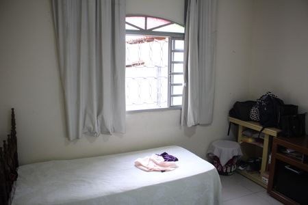 Casa à venda com 320m², 4 quartos e 4 vagasQuarto 2