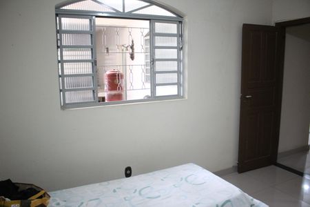 Casa à venda com 320m², 4 quartos e 4 vagasQuarto 4