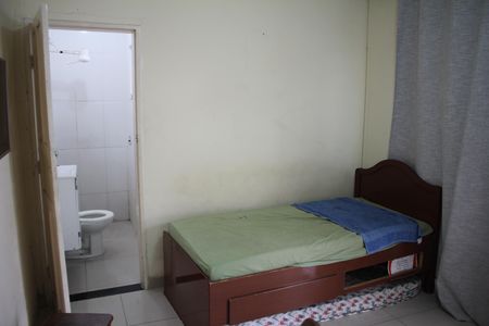 Casa à venda com 320m², 4 quartos e 4 vagasSuíte